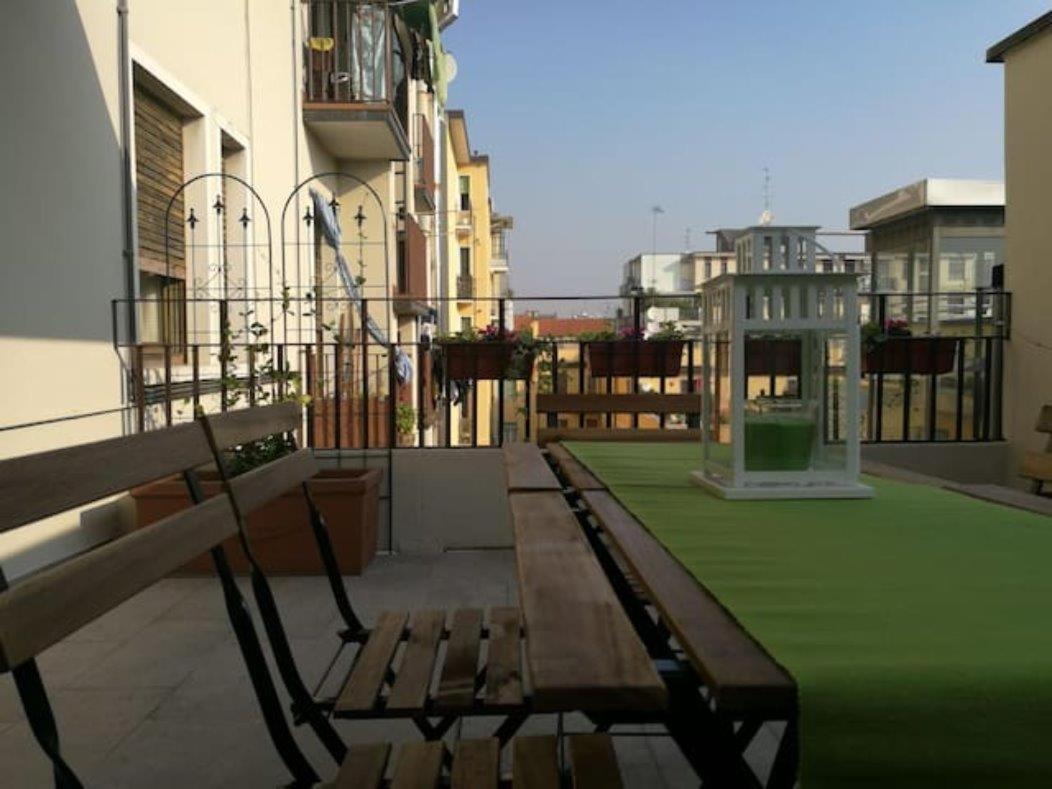 Con Grande Terrazzo In Via Lomellina - Lome 527 Milan