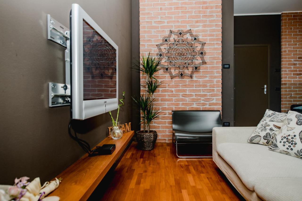 Apartamento Airport The Fan Loft Near Linate Airport+duomo Milão