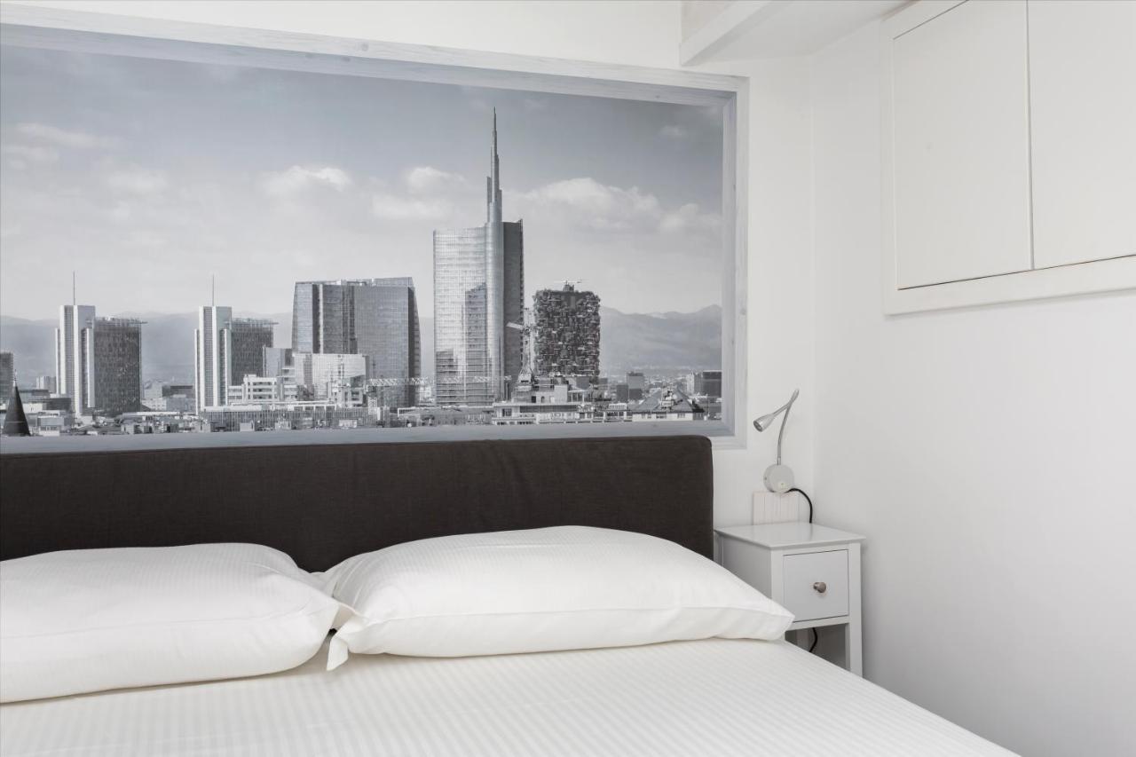 Apartment Nest For 2 In Fashion District Via S Cecilia Milan