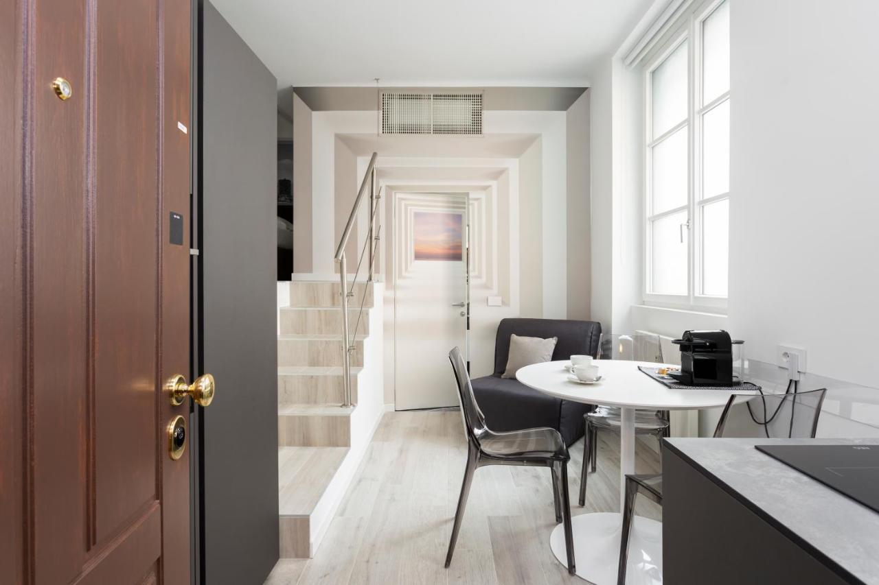 Apartment Nest For 2 In Fashion District Via S Cecilia