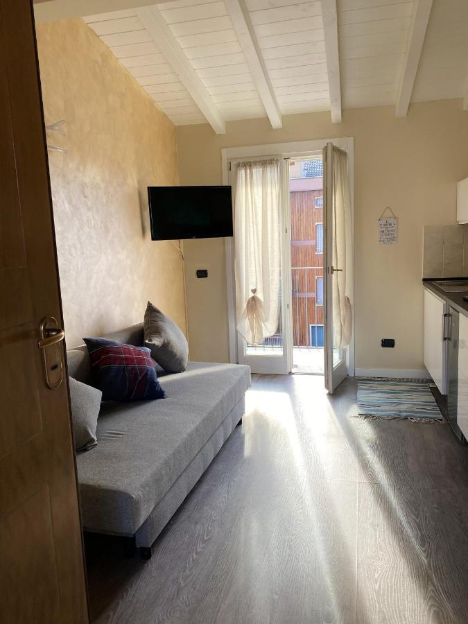 One Bedroom With View Balcony And Wifi At