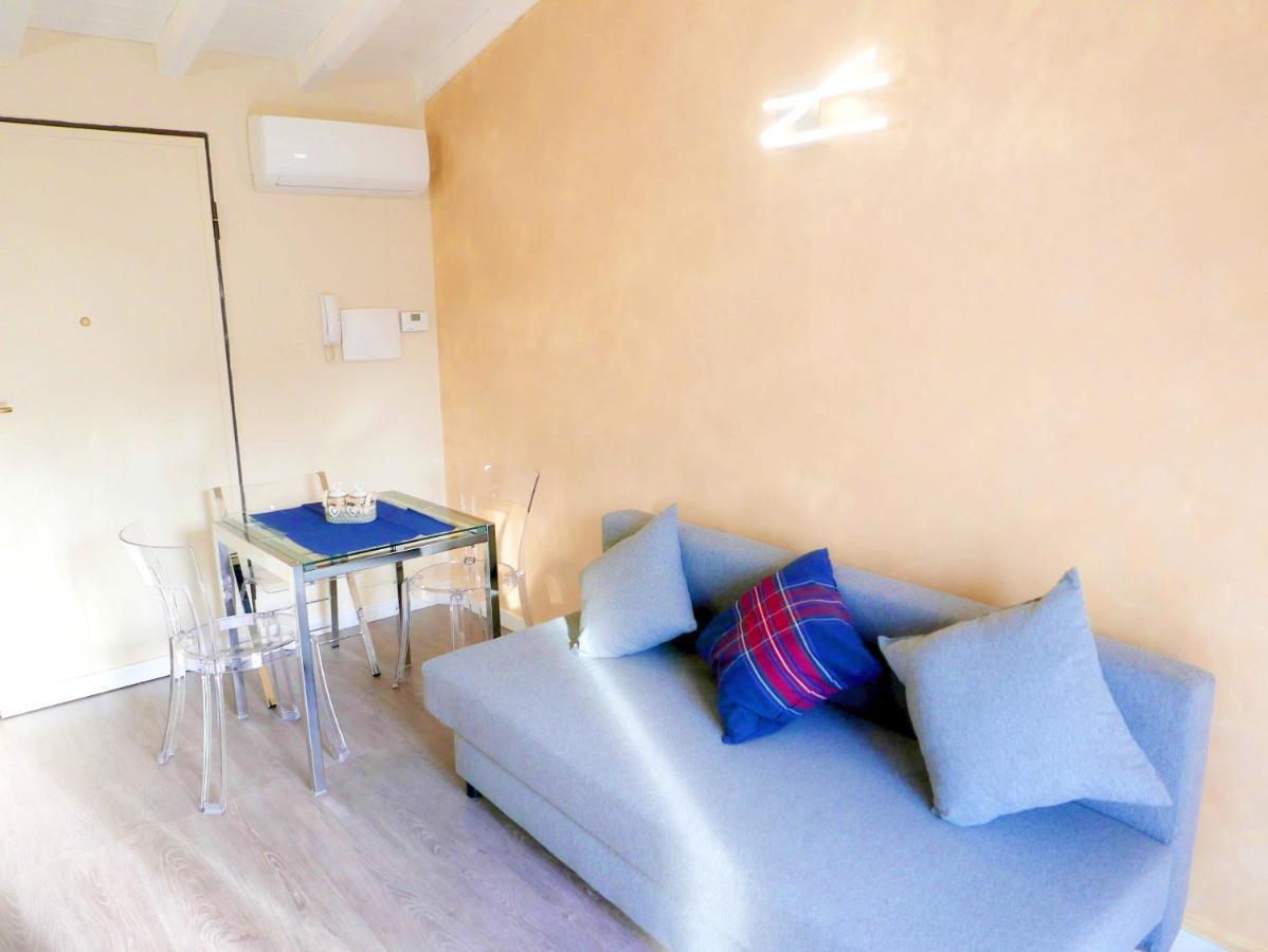 One Bedroom With View Balcony And Wifi At