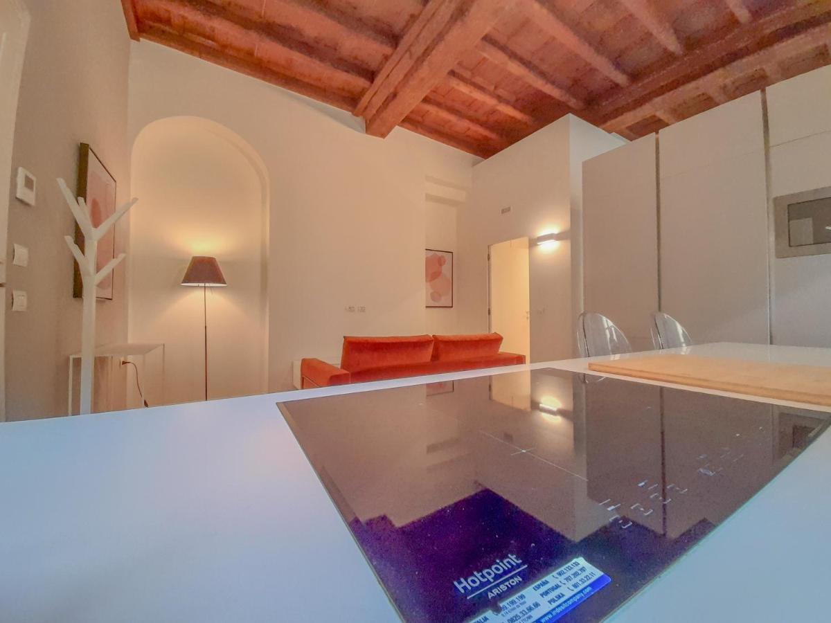 Apartment Joivy Fulcorina Milan