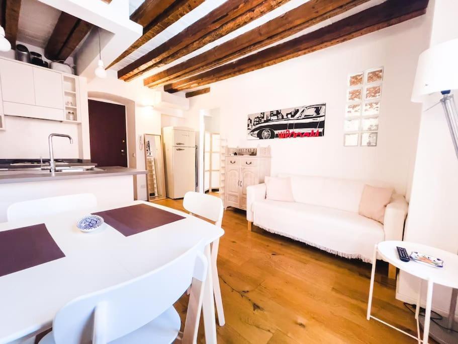 Apartment Arco Della Pace - Sempione - Moderno Bilocale Milan