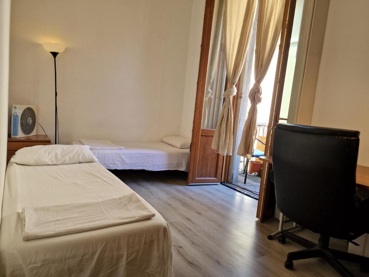 Private In A Quiet In The City Center Alloggio in famiglia *