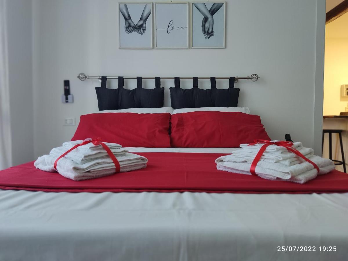 ! Industrial ! Wifi - Metro 5 Minuti - Caminetto Apartment *