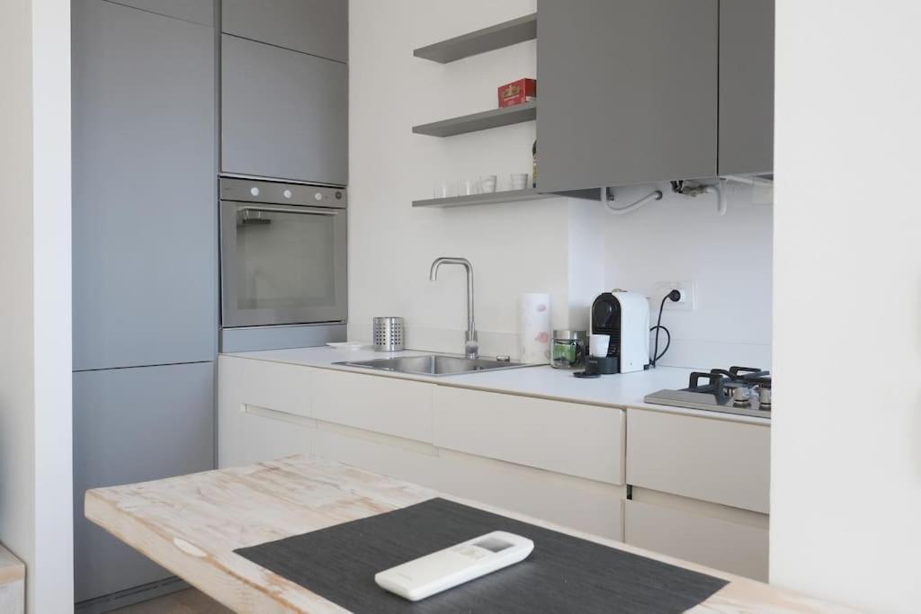Orea Spiti- Modern Mantegna Arco Della Pace District Apartment Milan