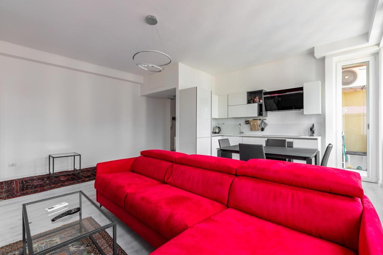 Apartment Garibaldi & Gae Aulenti Modern With Private Parking!