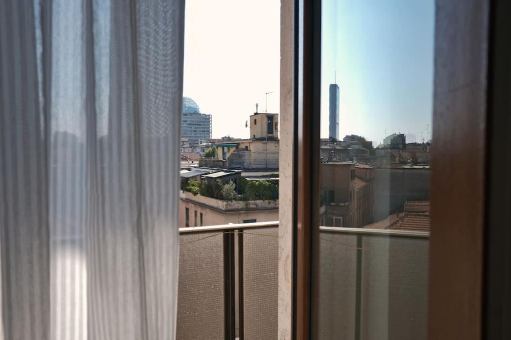 Orea Spiti- Modern Mantegna Arco Della Pace District Apartment Milan