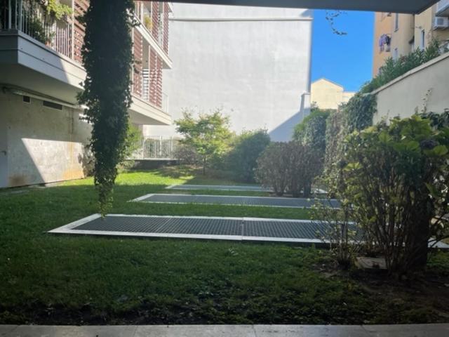Casa Aleardo 1b Milan