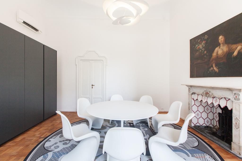 Della Spiga Apartment Milan