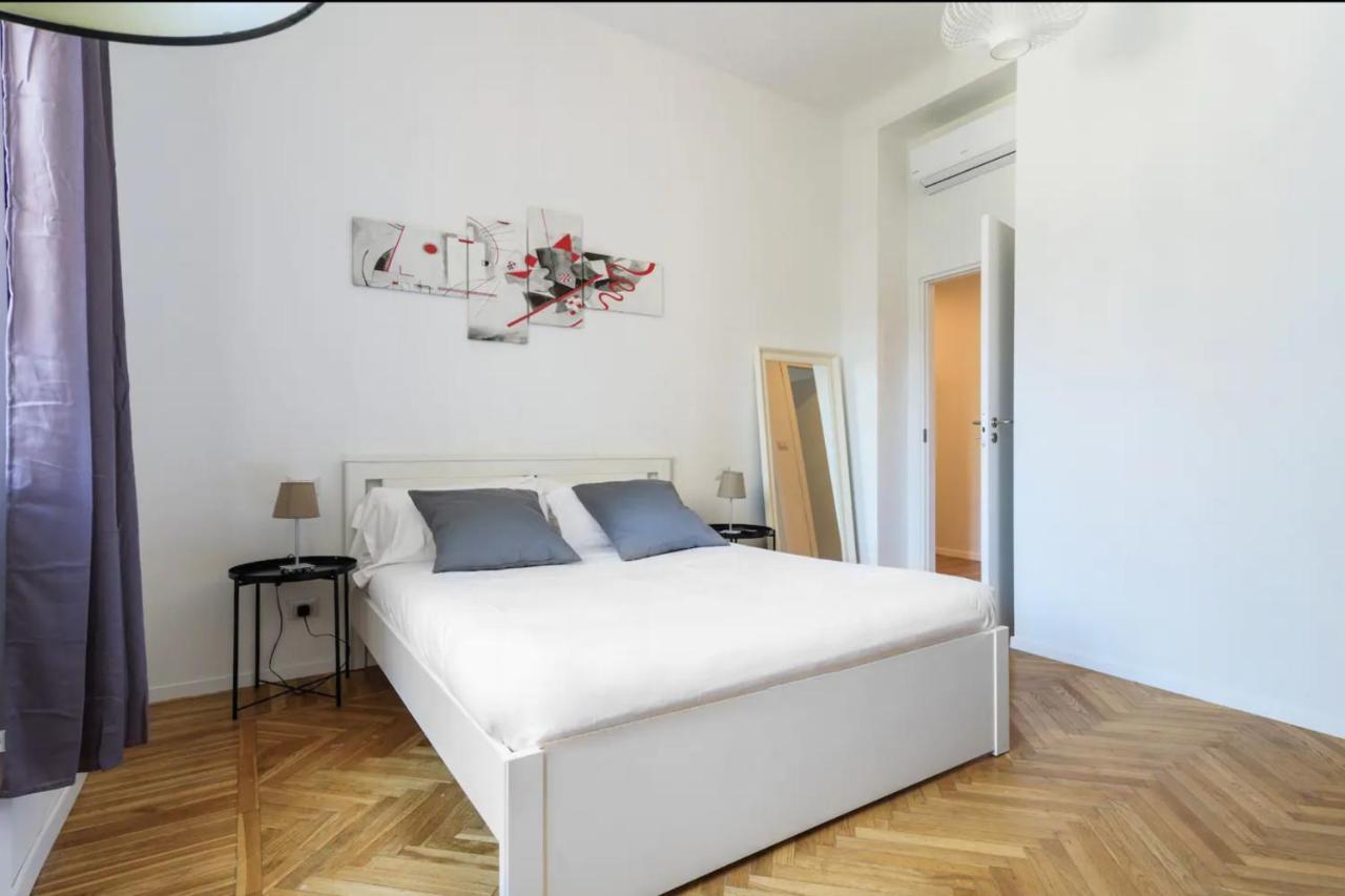 Luxury 4 Bedrooms Close To Duomo Apartment *