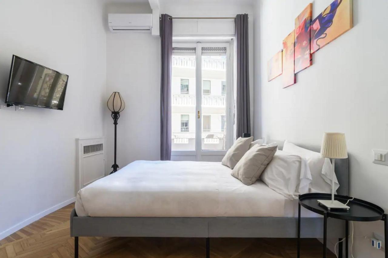 Luxury 4 Bedrooms Close To Duomo Apartment