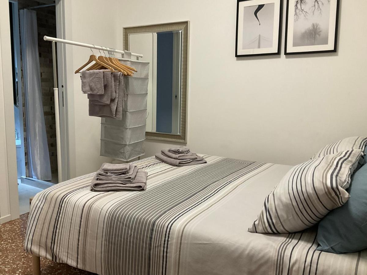 25 - Near Metro M3 * Milan