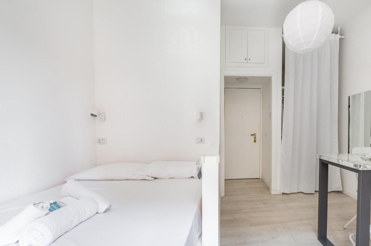 Bright 600mt From Viale Zara! Appartamento *