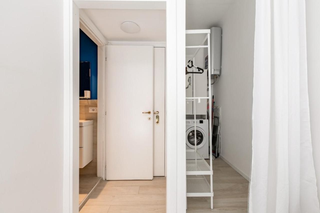 Bright 600mt From Viale Zara! Appartamento *