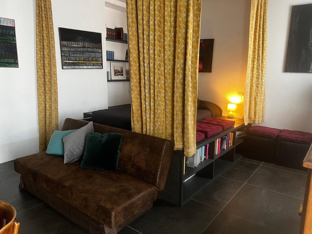 Apartment 17 *