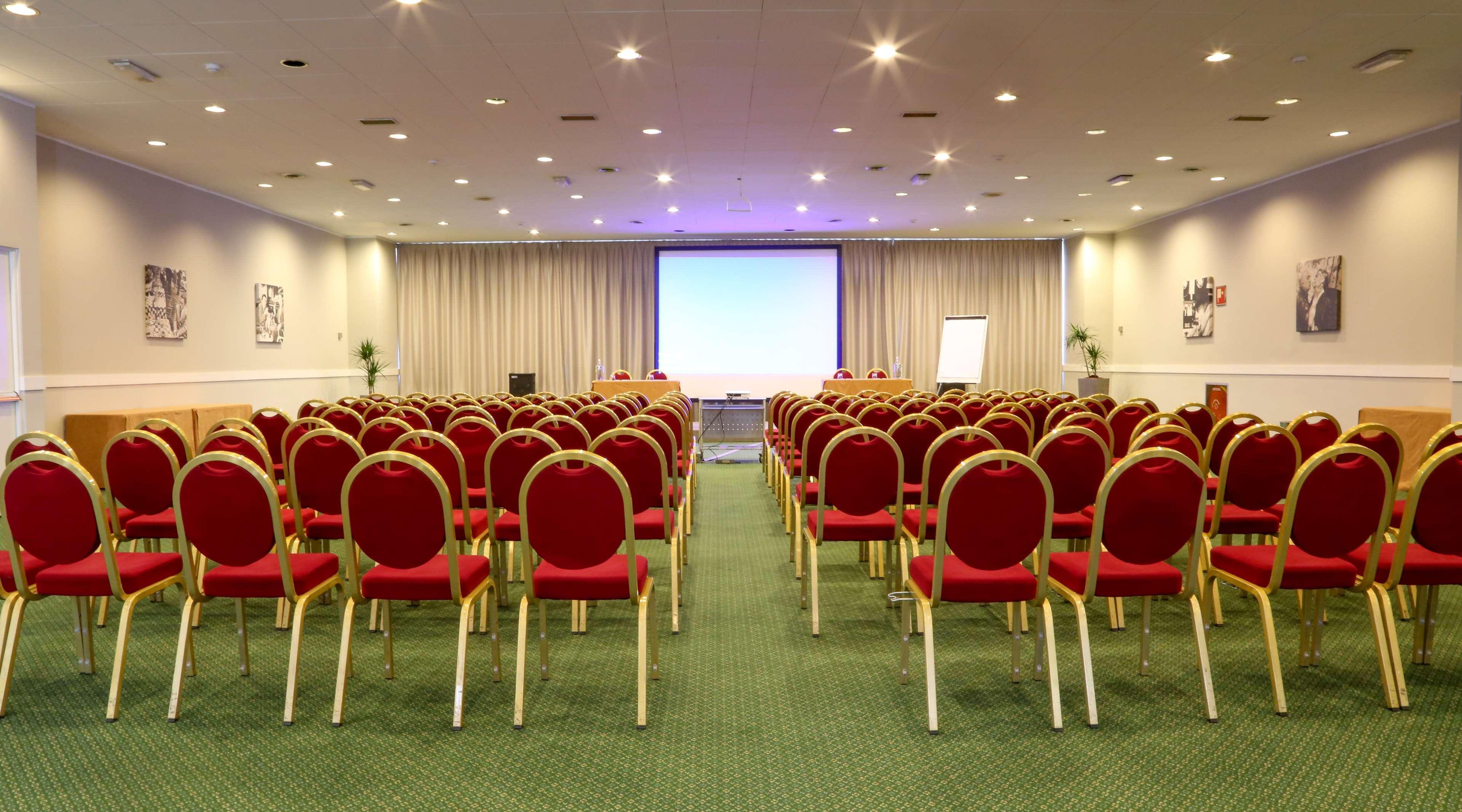 Blaise & Francis Hotel 4*