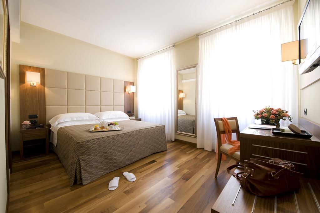 Fenice Hotel Milan
