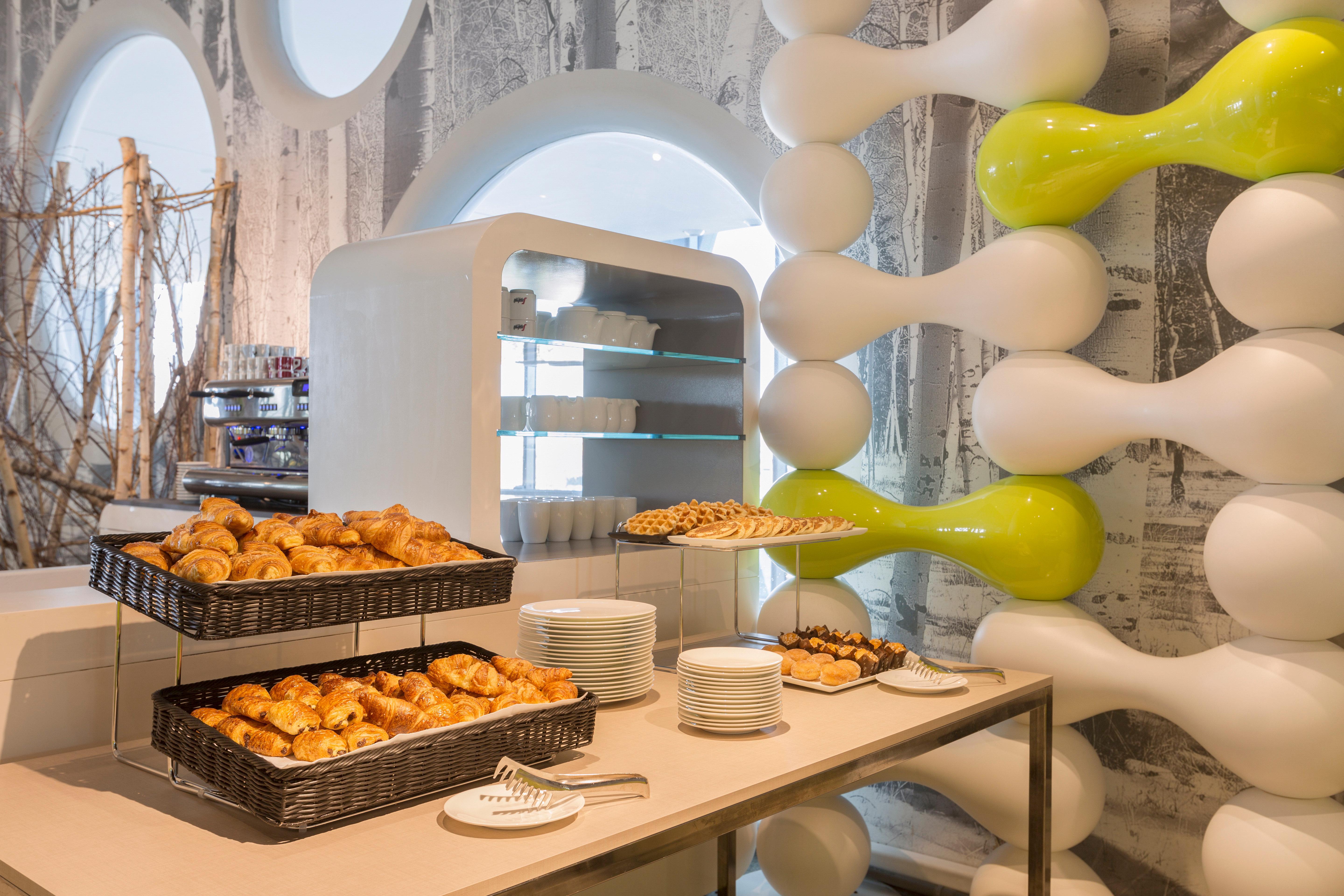 Hotel Voco Milan-fiere By Ihg 4*