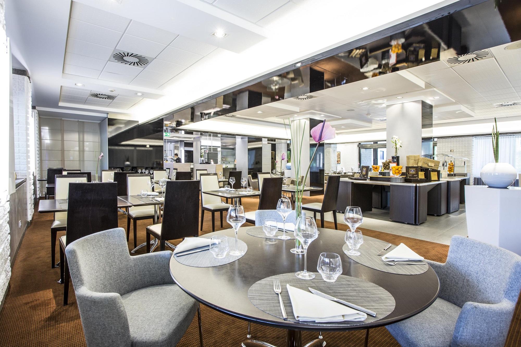 Hotel Novotel Nord Ca' Granda 4*