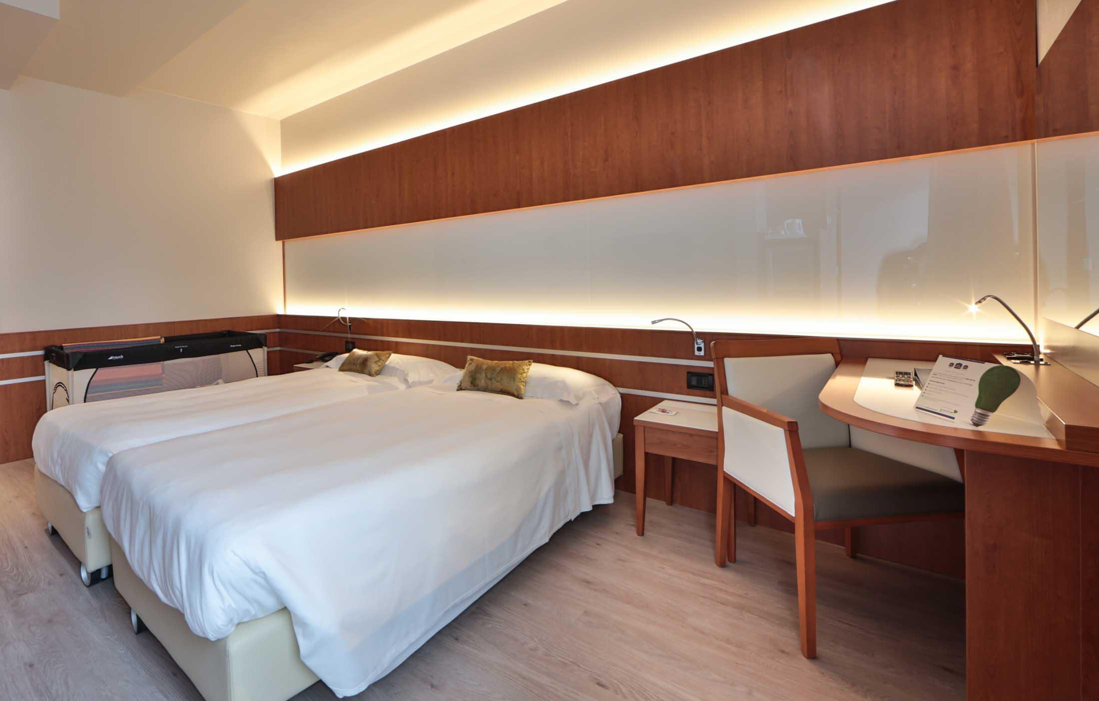 Western Madison 4*