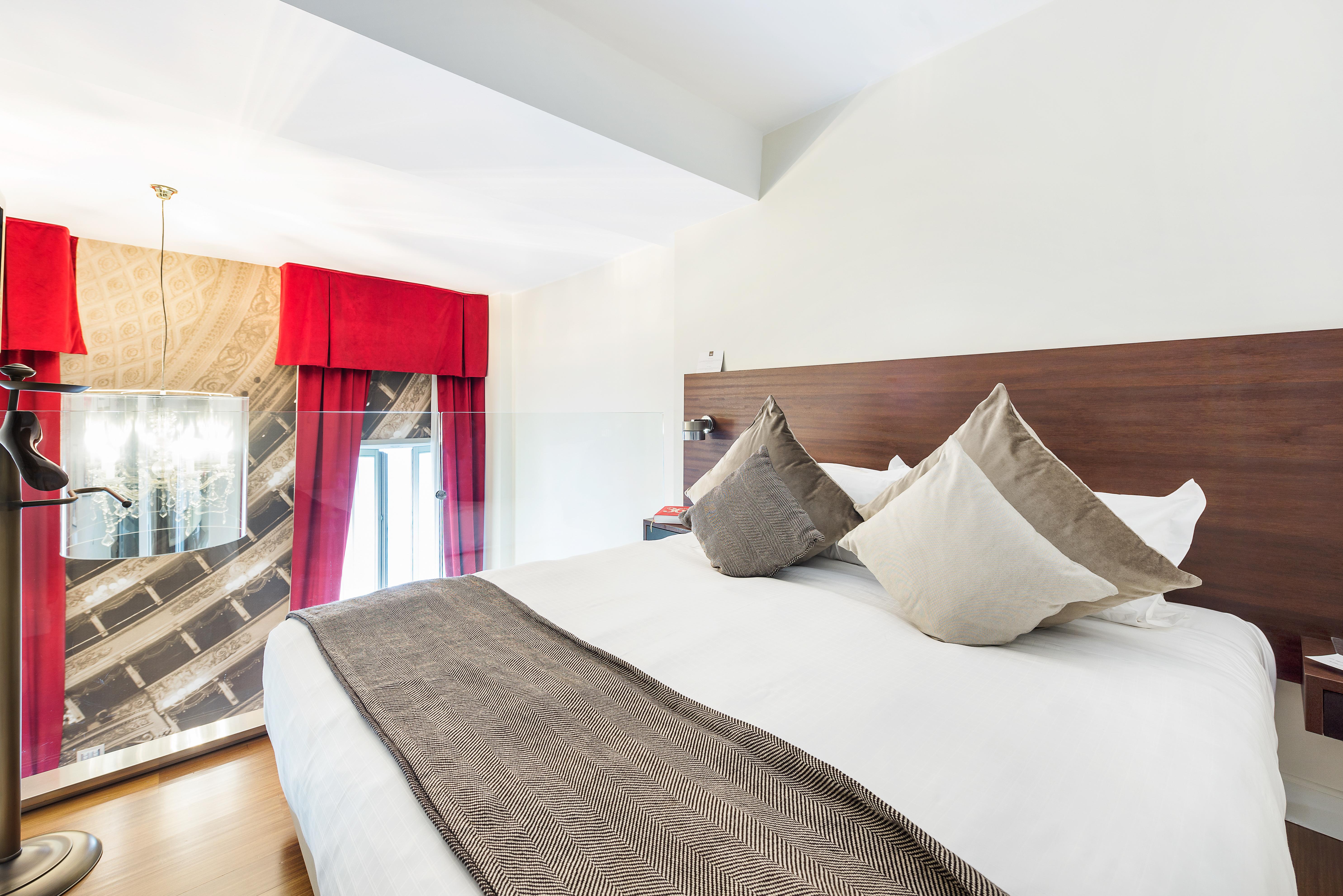 Scala 4* Milan