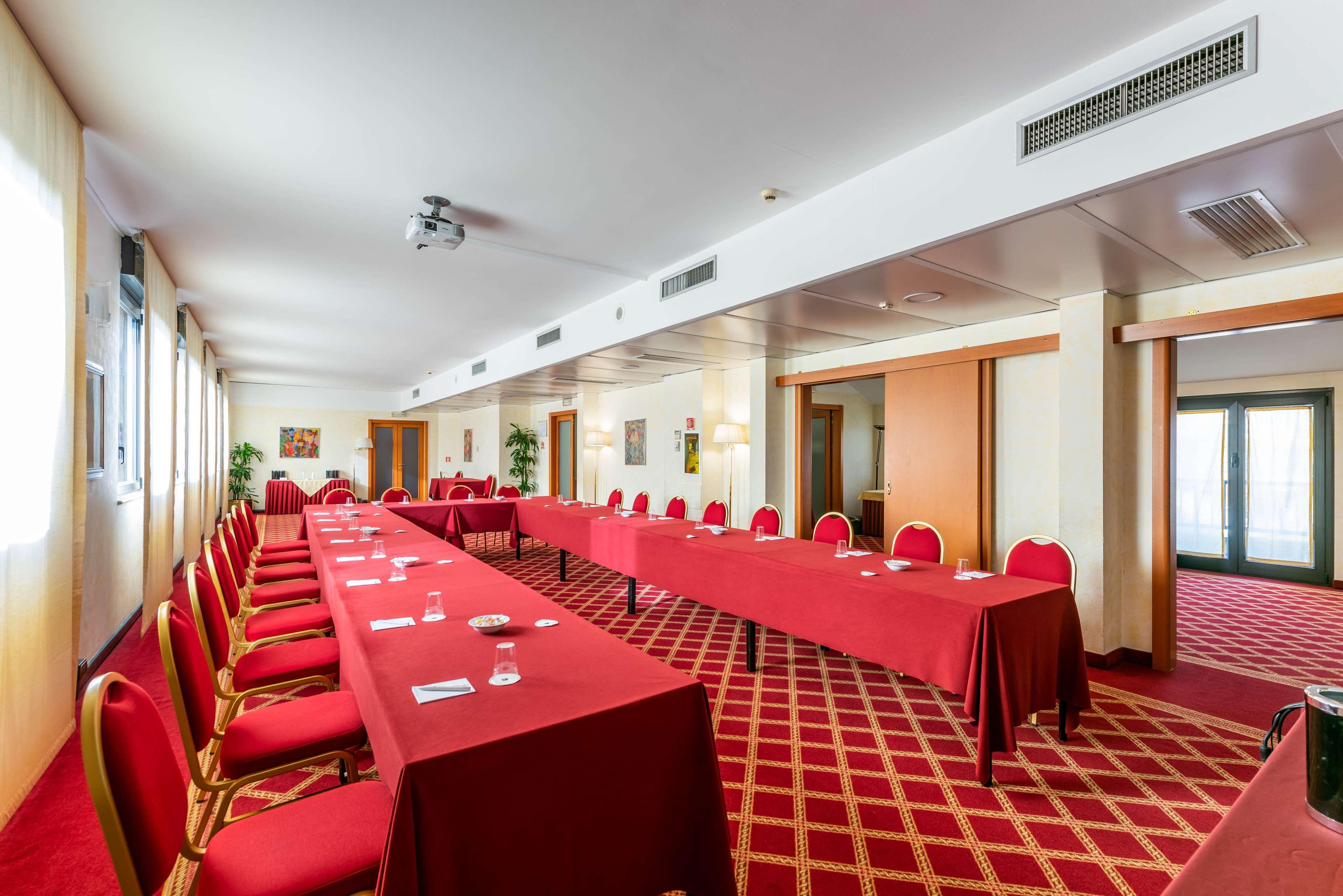 Mirage Sure Collection By Western 4* Milan