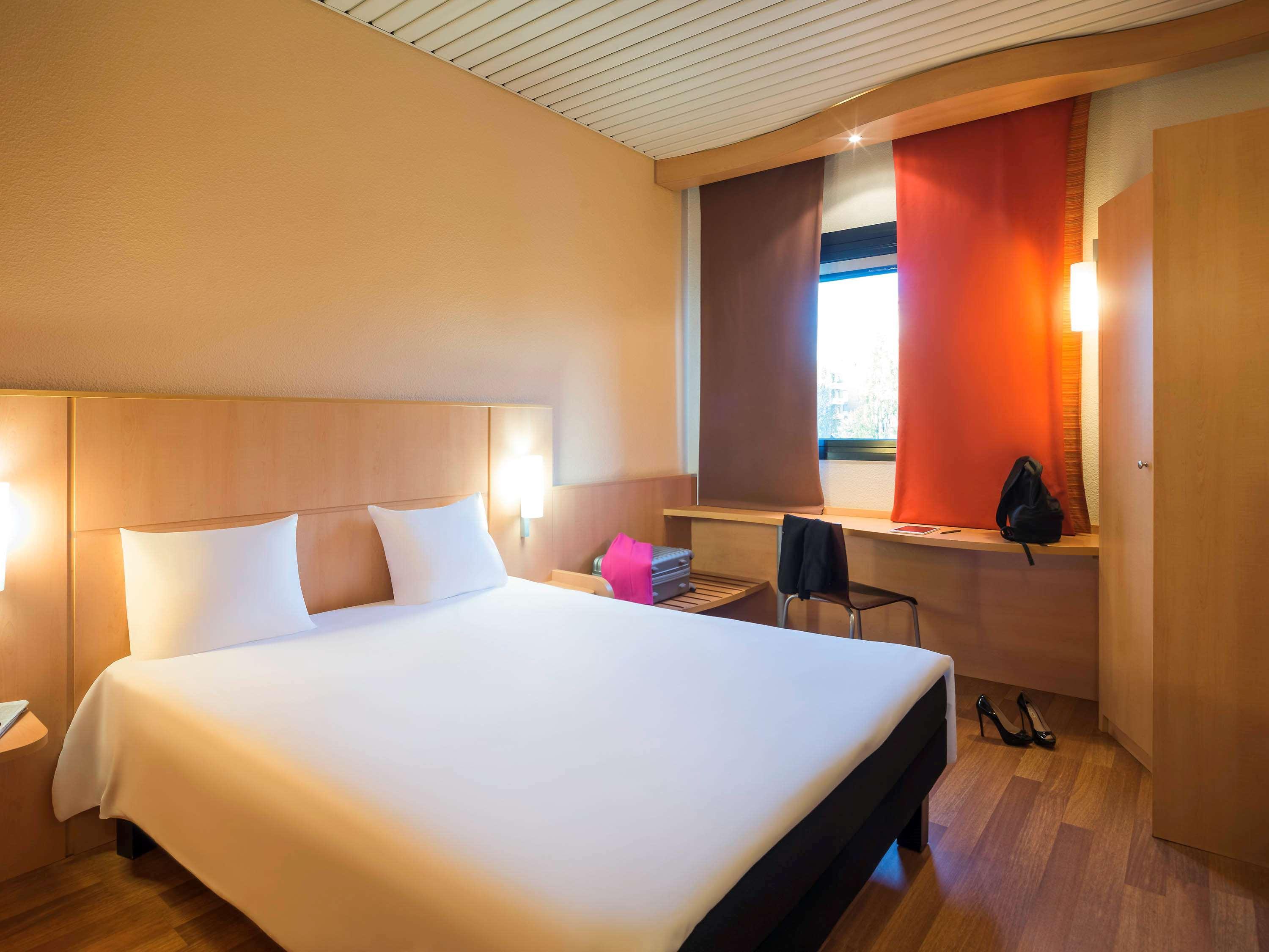 Ibis Ca' Granda Hotel
