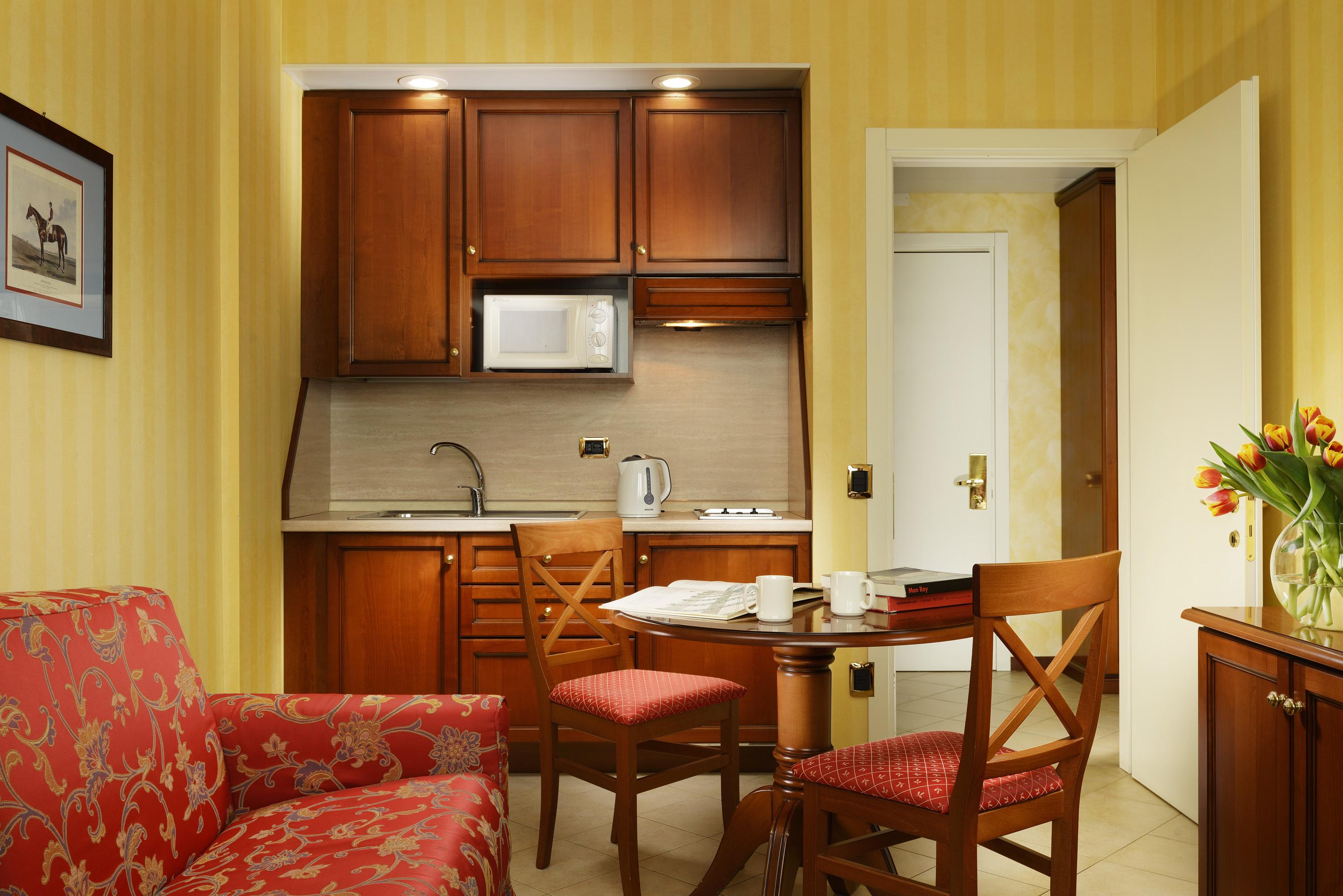 Hotel Unaway & Linea Uno