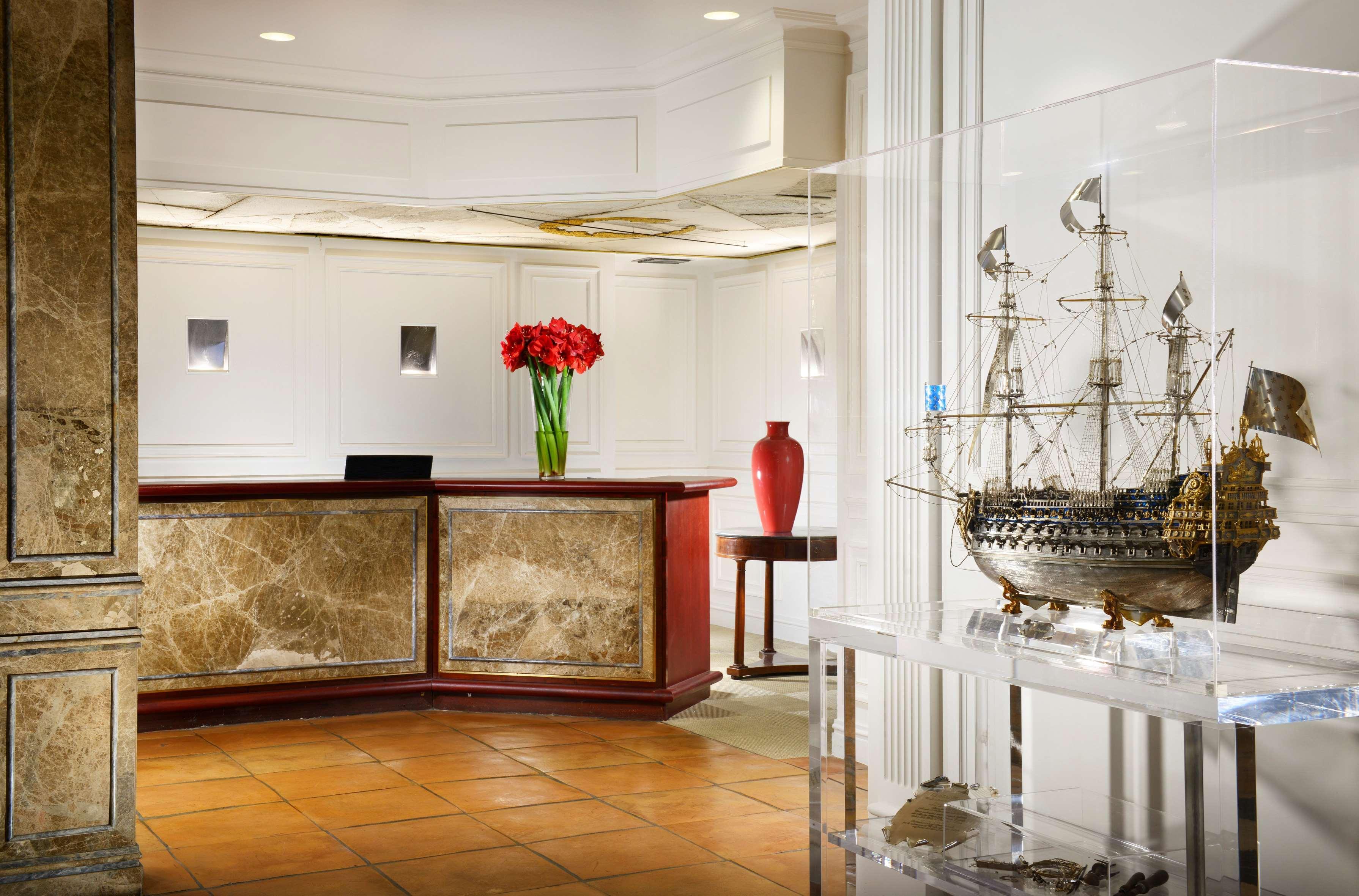 Pierre Hotel 5*