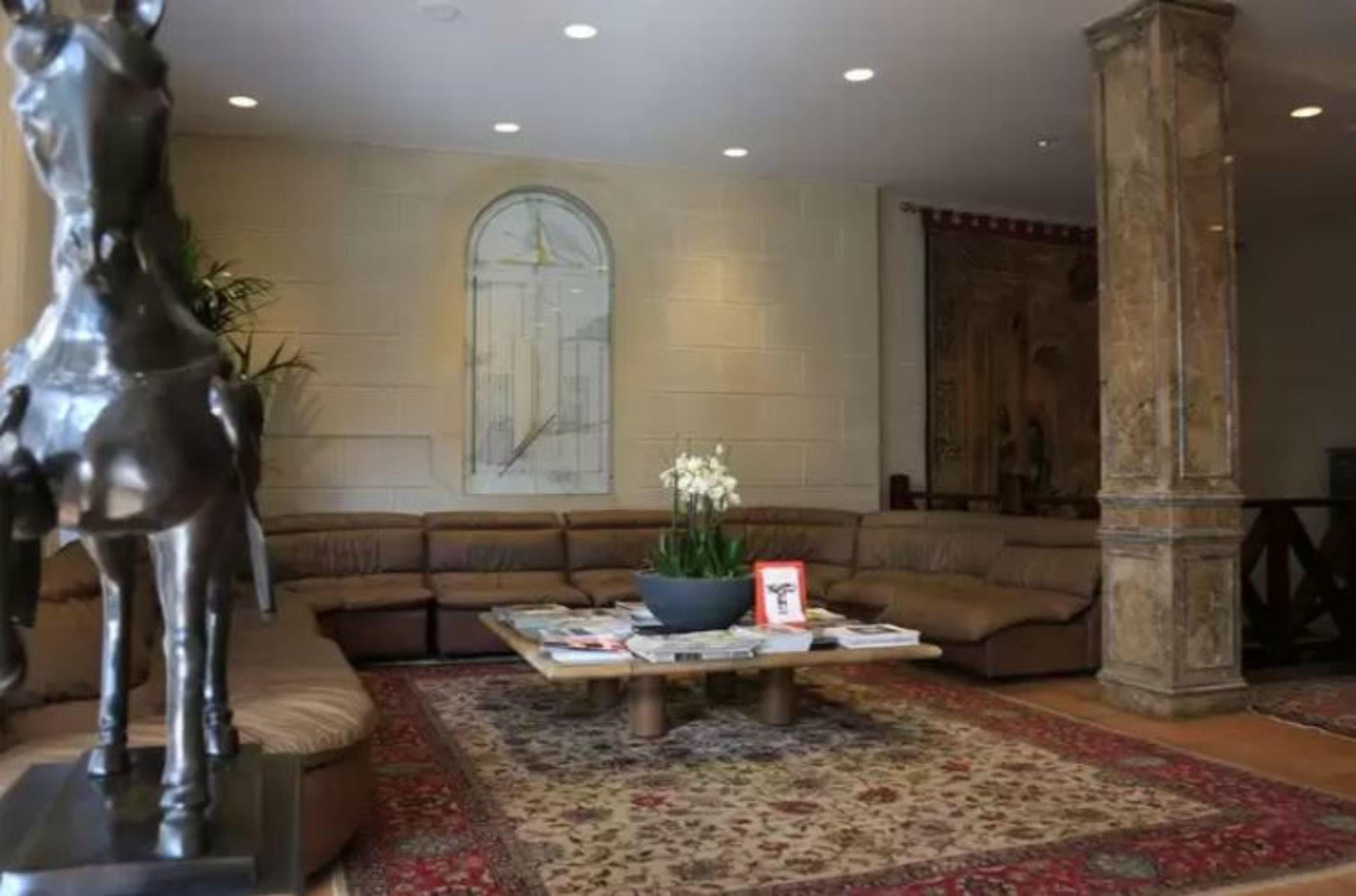 Hotel Pierre 5*