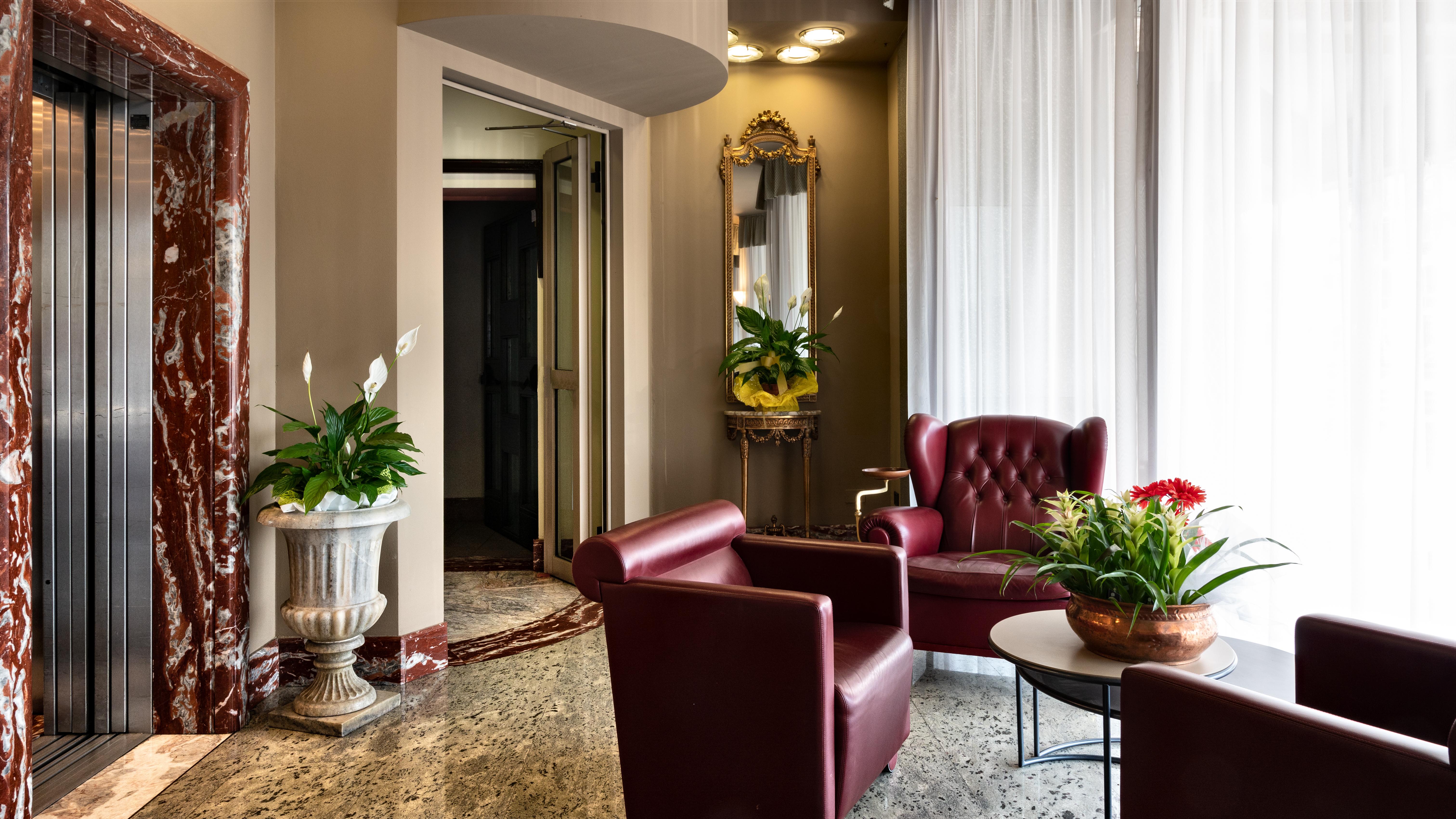 Hotel Sunflower Milan