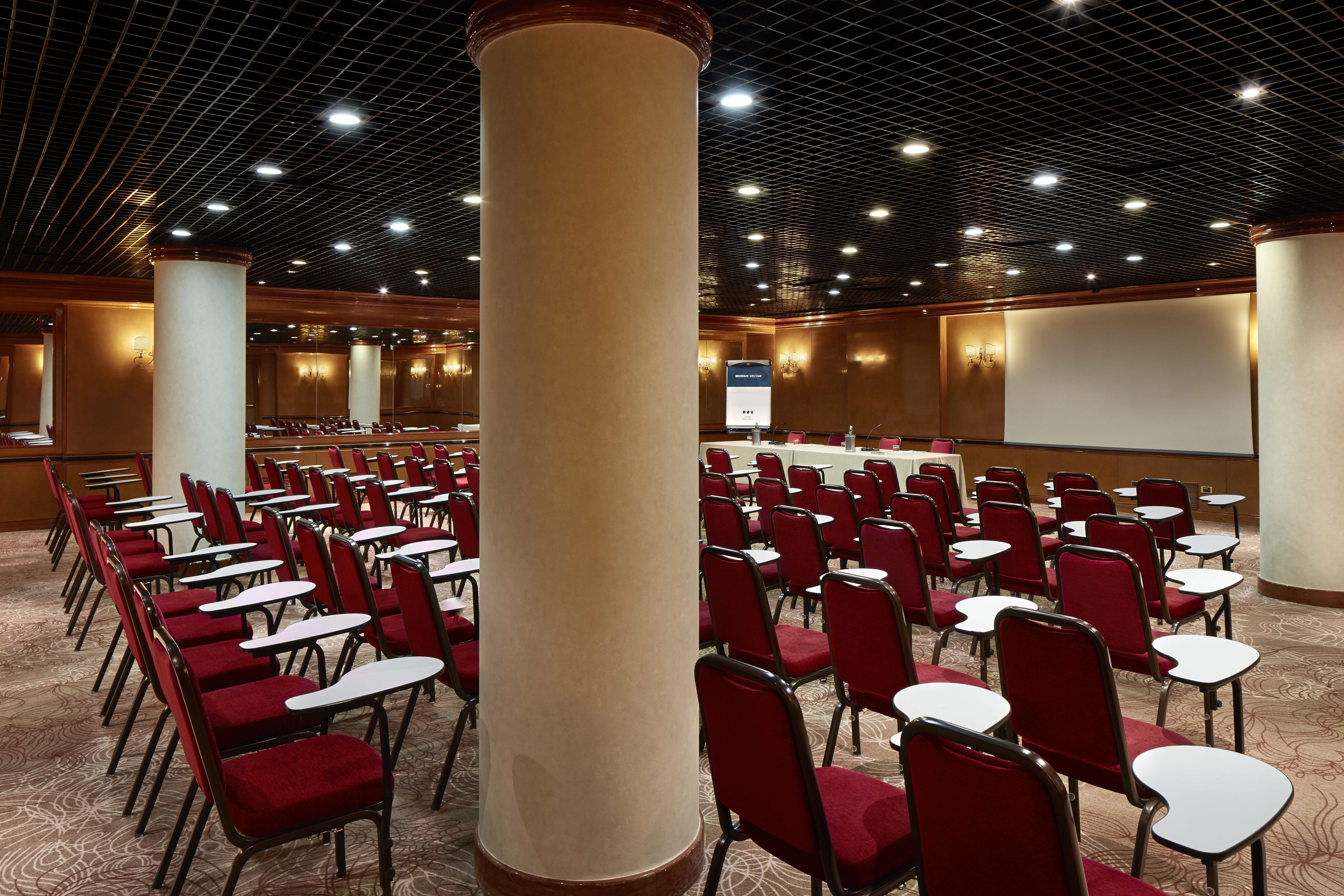Scandinavia Hotel 4*