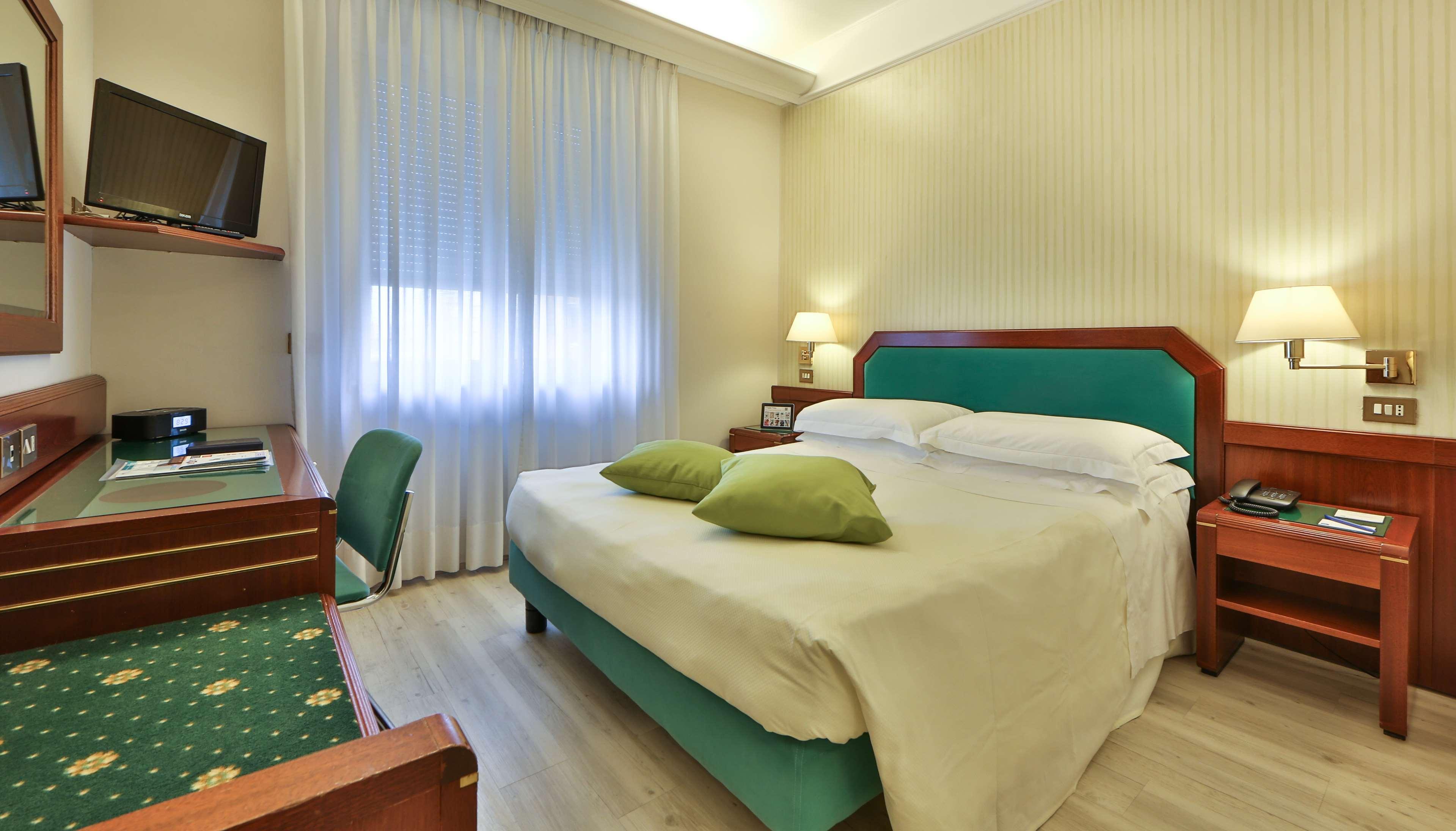 Astoria Sure Collection By Western 3* Milan
