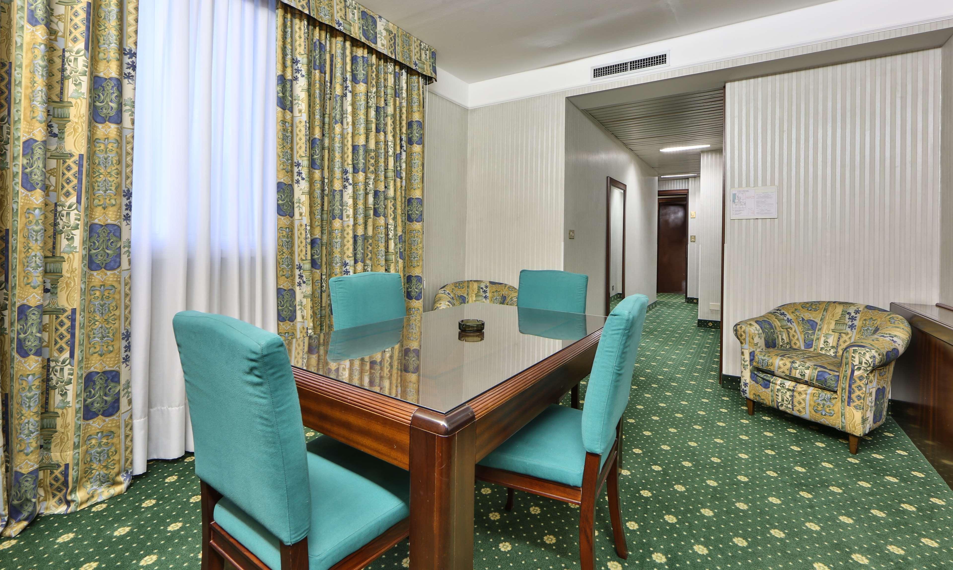 Astoria Sure Collection By Western Hotel