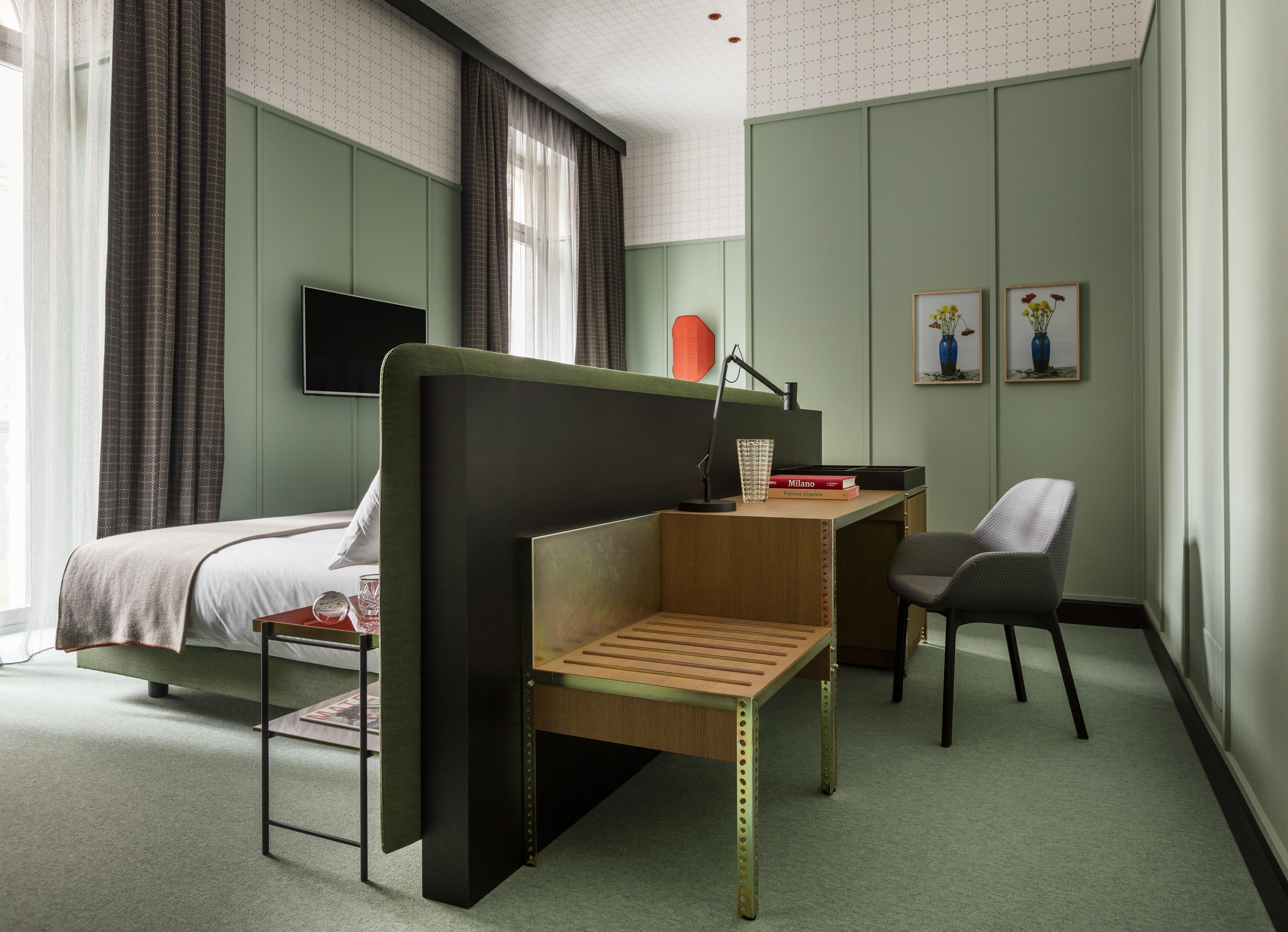 Mate Collection Giulia, Milan