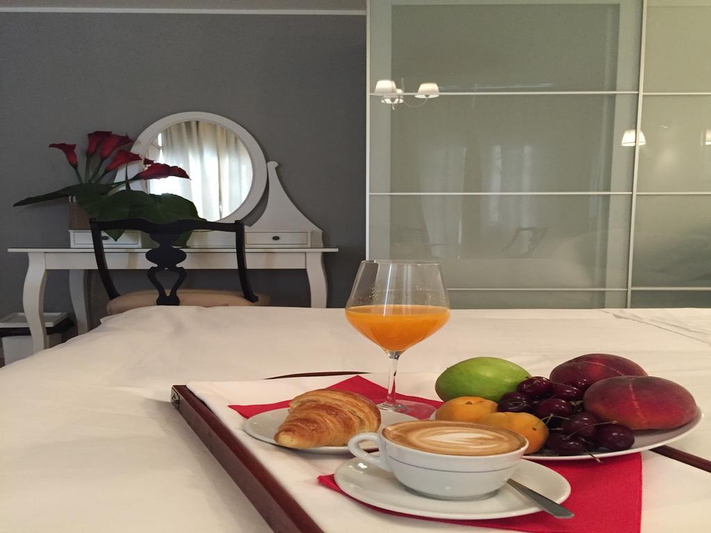 Apartment Paolo Sarpi 38 *