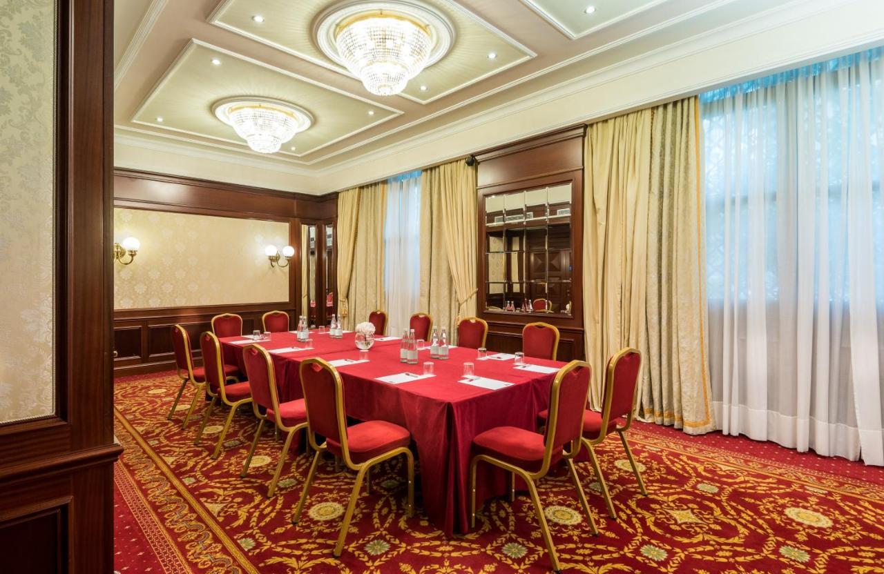 Leonardo Center Hotel 4*