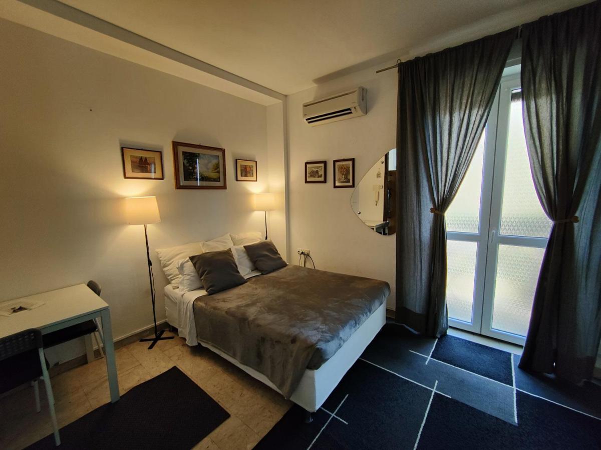 Short Rent Porta Vittoria Apartment