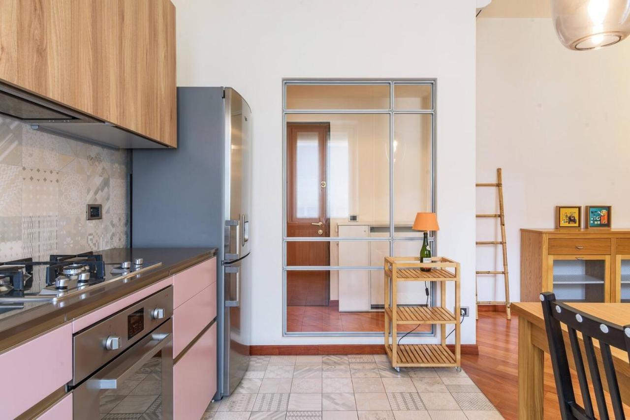 Colored And Spacious Flat Close To Navigli By Easylife Milan