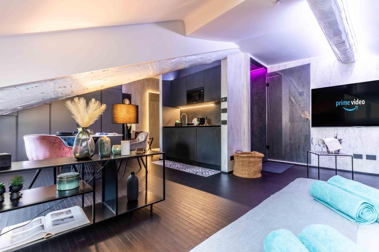 Quadrilatero Della Moda- Luxury Loft In The Heart Of The Fashion District * Milan