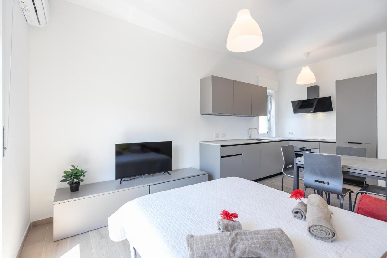 Alessia's Flat- M3 Corvetto Apartment