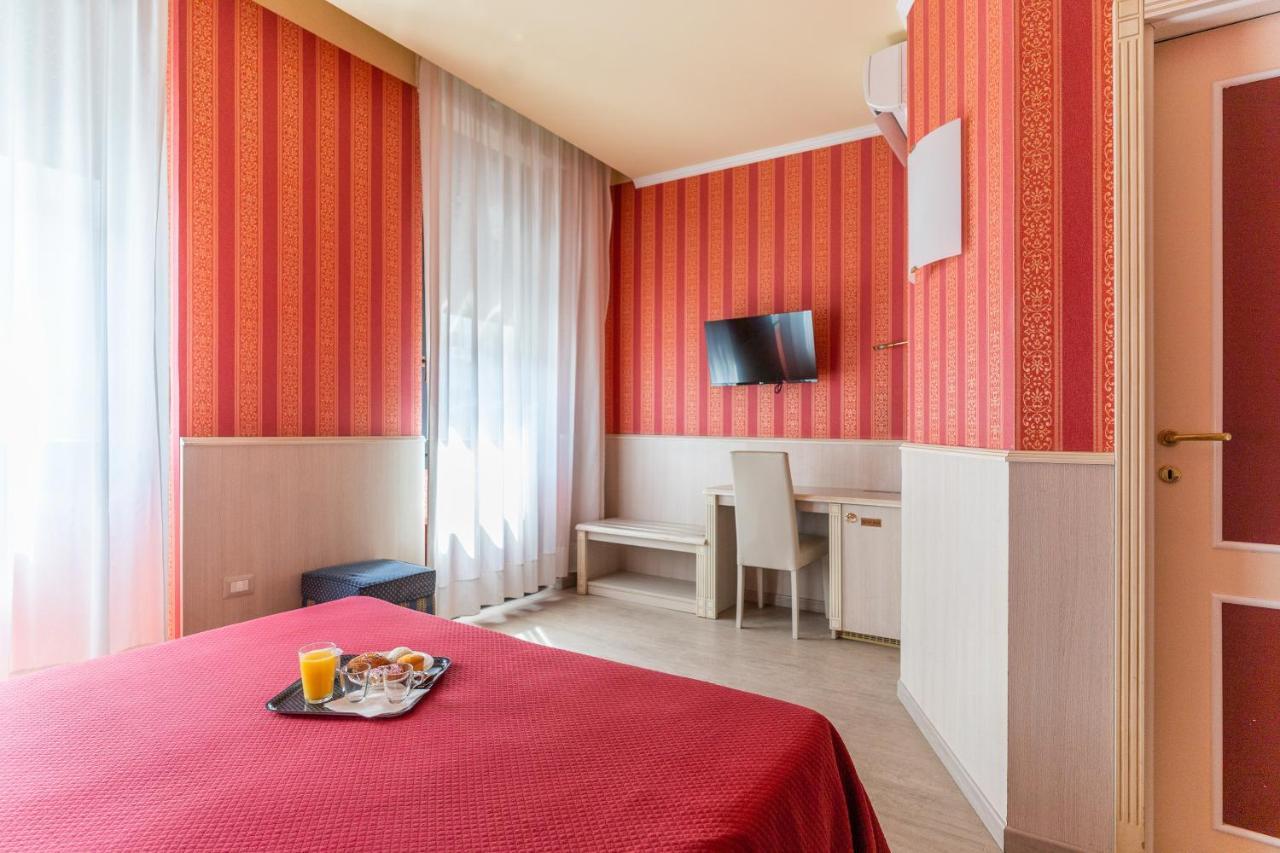 Hotel Garda Milão
