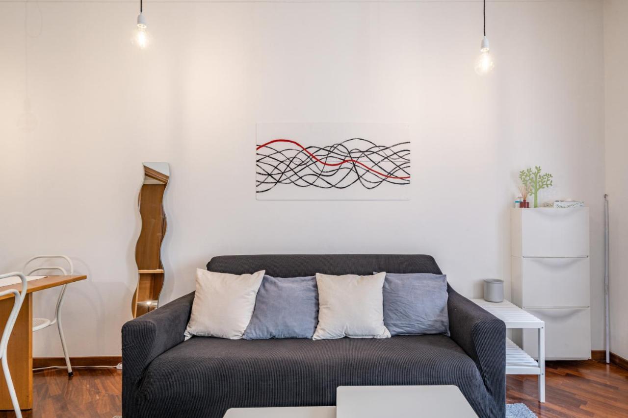 Apartment Easylife - Colorful In Porta Venezia District Milan