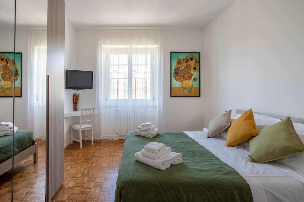 - Parking And Comfort - Spacious Up To 8 Pax * Milan