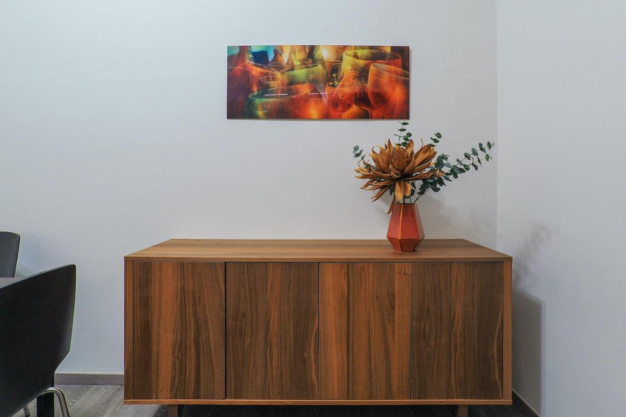 Contempora - Cavallotti 13 - B43 * Milan