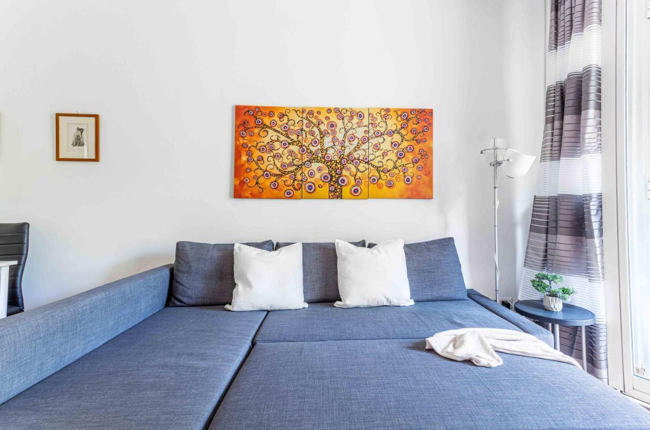 Apartment Joivy Adorable Flat With Balcony Milan