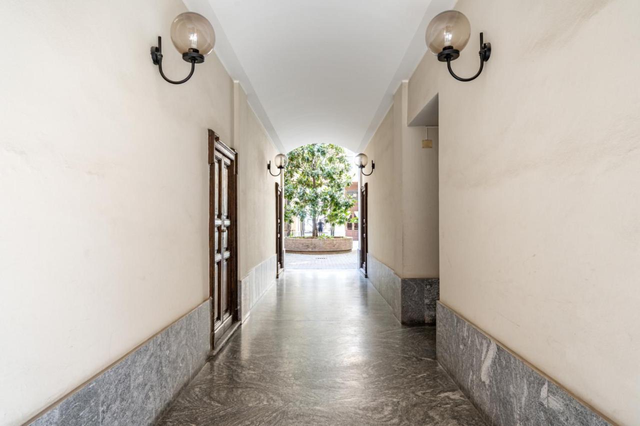 Easylife - Colorful In Porta Venezia District Apartment
