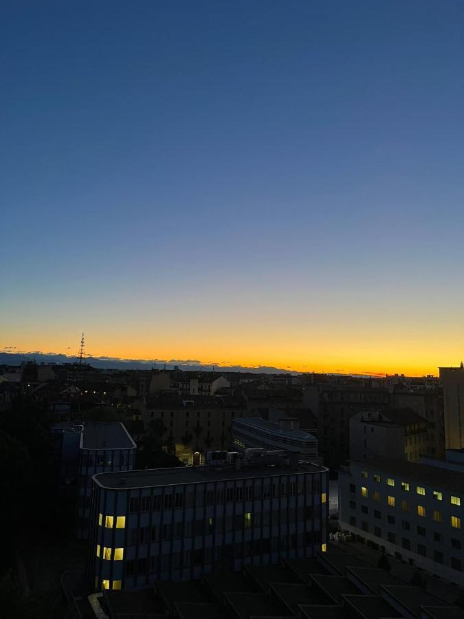 Up To Sky - With Terrace Milão